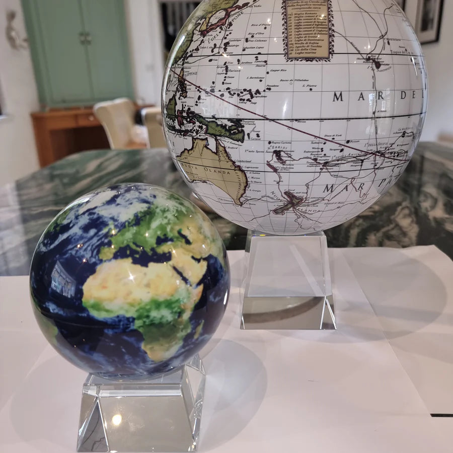 Mova Globe 4.5" Clear Crystal Stand