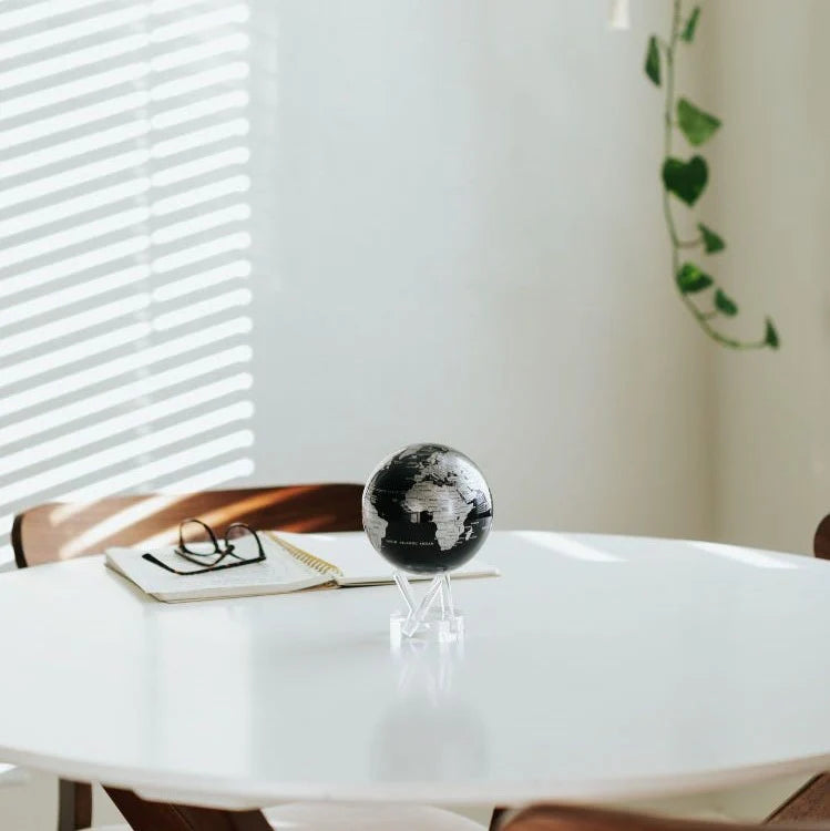 4.5" Mova Globe Modern Metallic (Silver/Black)