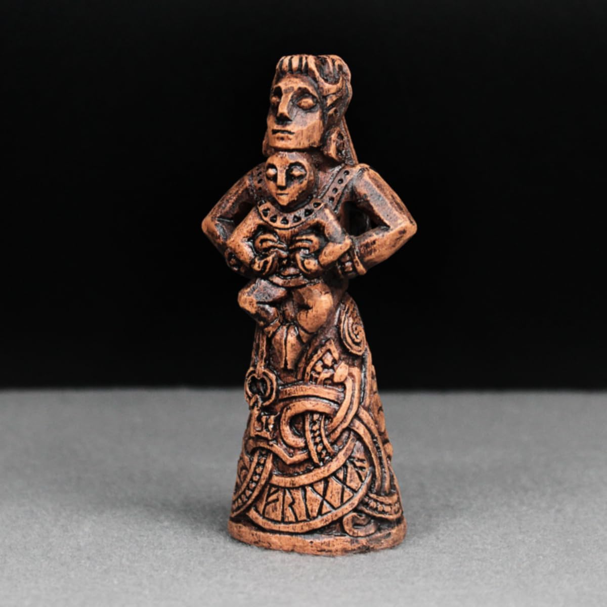 Dryad Design Frigga Figurine - Small Statue Norse Goddess of Love & Marriage - Viking Home Decor Figure (Wood Finish)