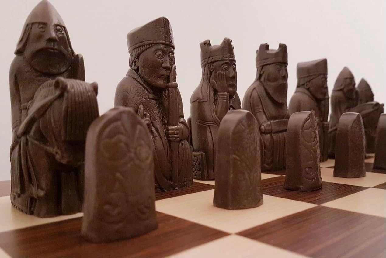 Beautifully sculptured Isle of Lewis chess set chessmen game pieces