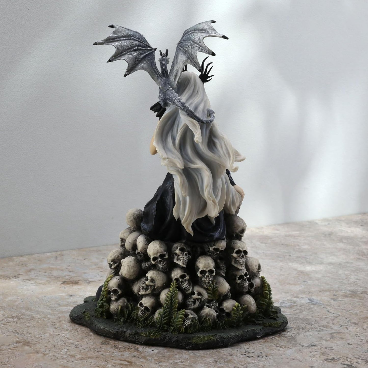 Veronese Design Nene Thomas Mad Queen Hand Painted Fantasy Statue