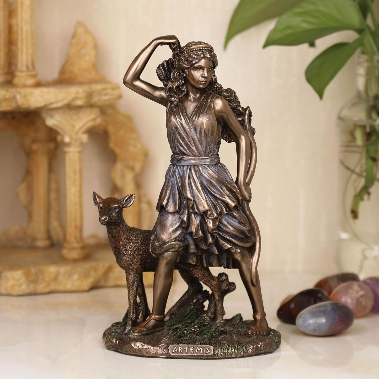 Veronese Design 6 1/2 Inch Artemis The Greek Goddess of The Hunt Cold Cast Resin Bronze Finish Sculpture